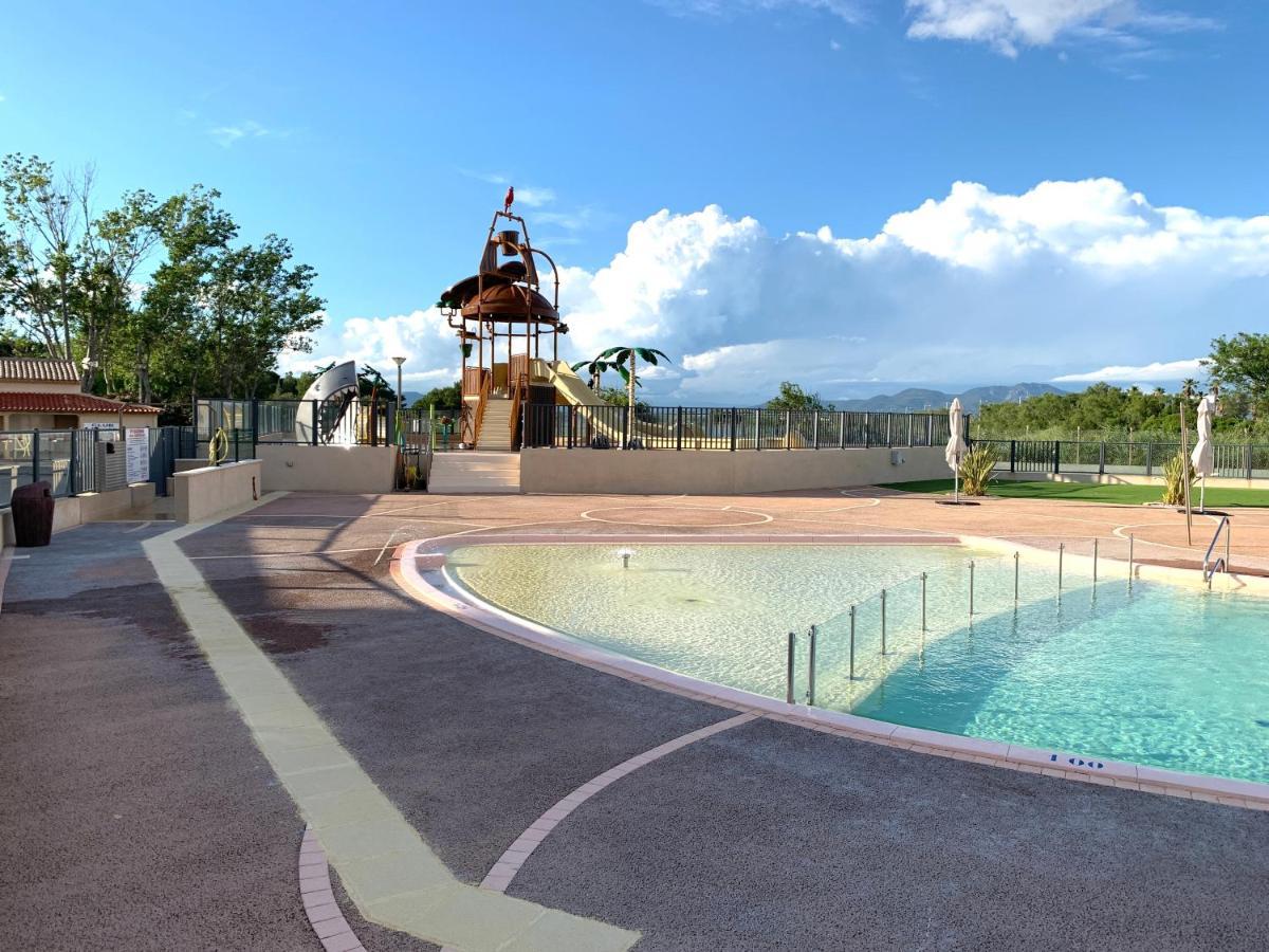 Chaletrent - Stacaravans Saint-Aygulf Hotell Fréjus Eksteriør bilde