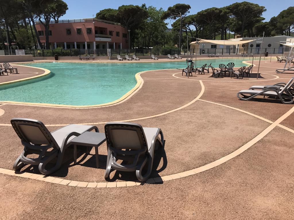 Chaletrent - Stacaravans Saint-Aygulf Hotell Fréjus Eksteriør bilde